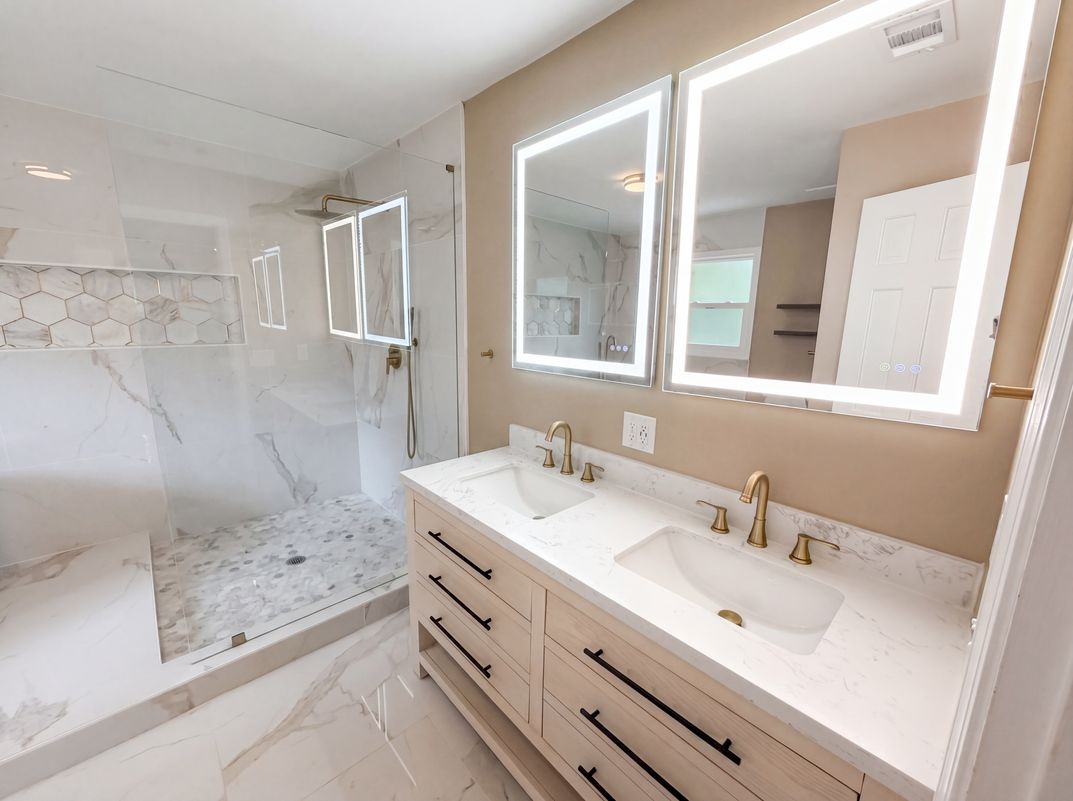 Photo 6 of 38 of 1772 Huntingford Dr, Marietta, GA