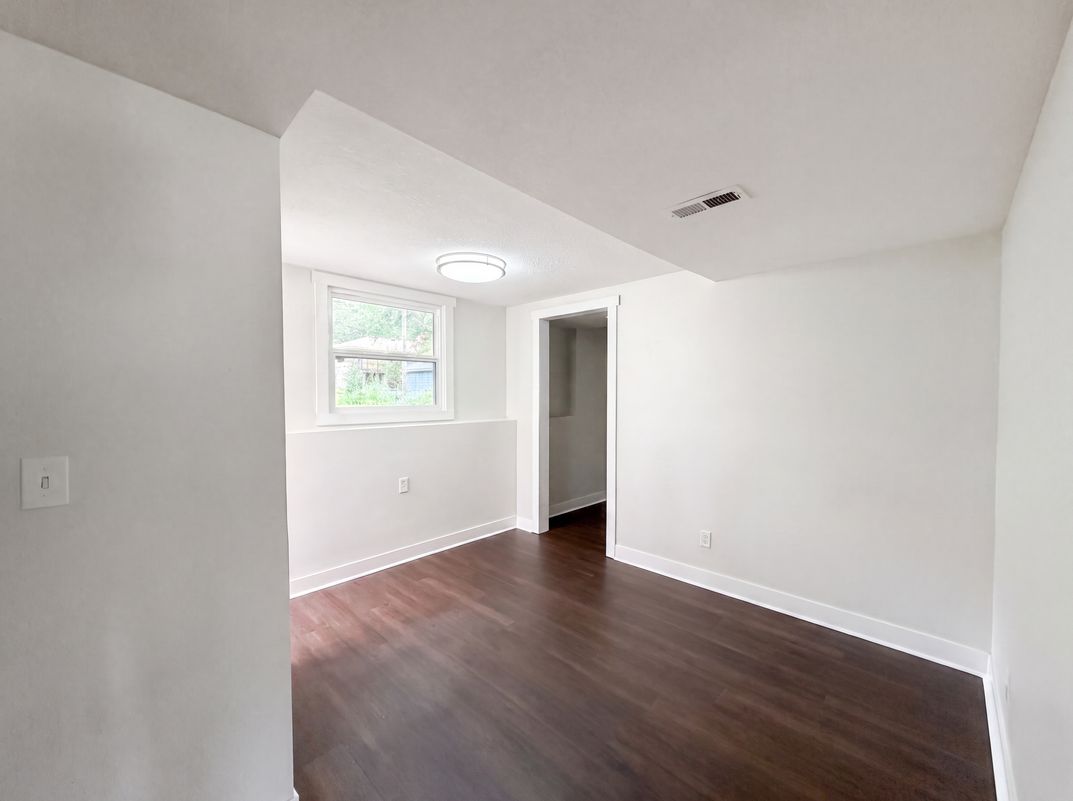 Photo 9 of 21 of 2909 Sagebrush Dr, Lawrence, KS