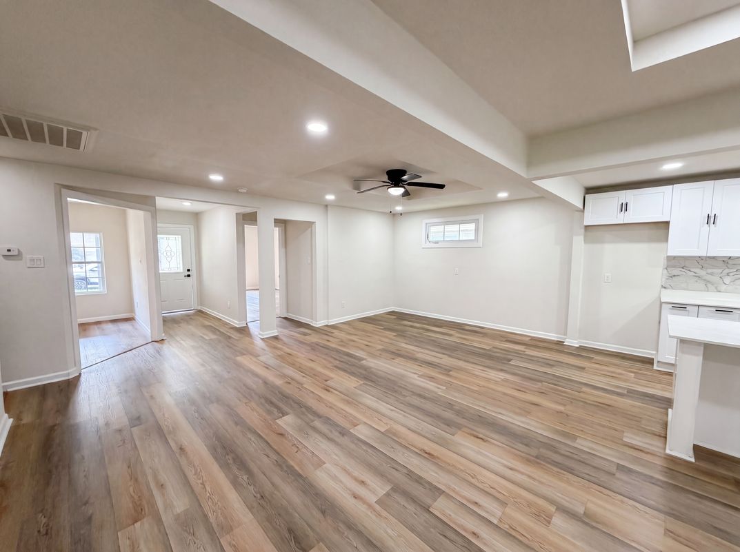 Photo 3 of 16 of 321 S 4th St, Wylie, TX