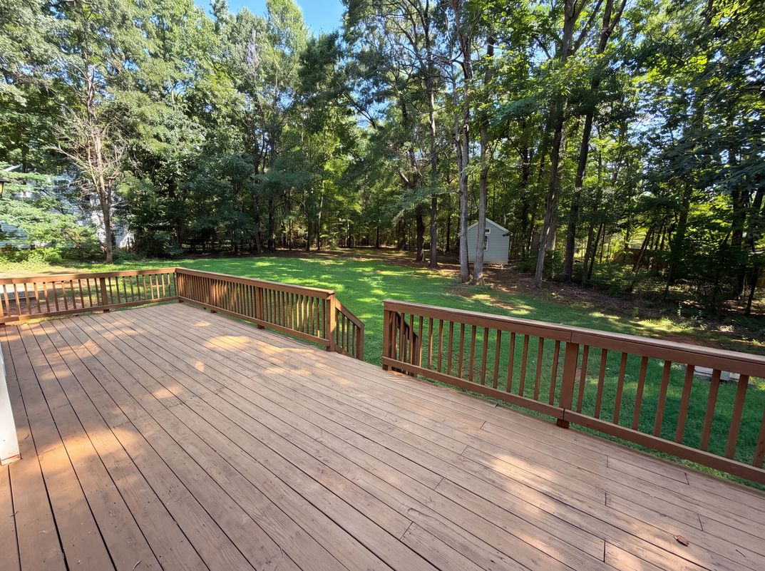 Photo 30 of 33 of 10124 Windtree Ln, Charlotte, NC
