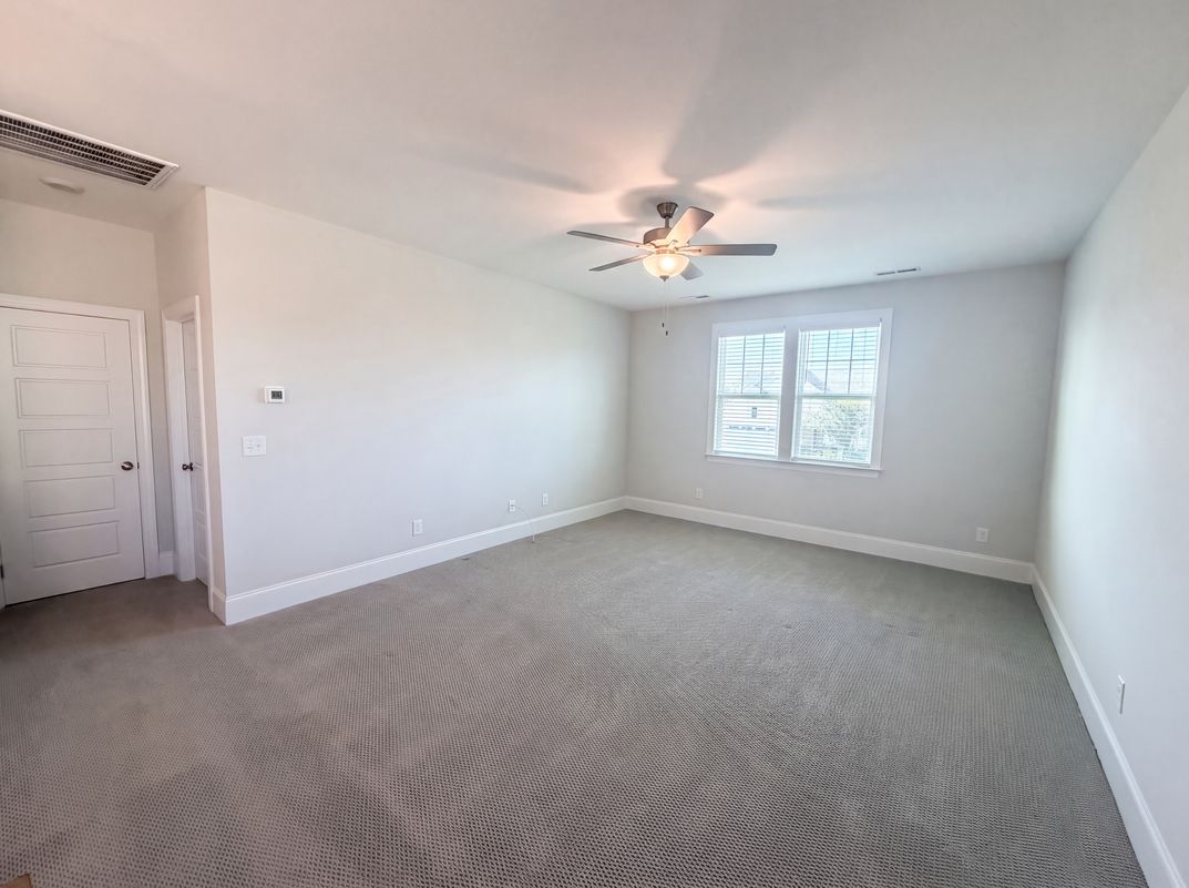 Photo 11 of 20 of 1279 Dairy Glen Dr, Fuquay Varina, NC