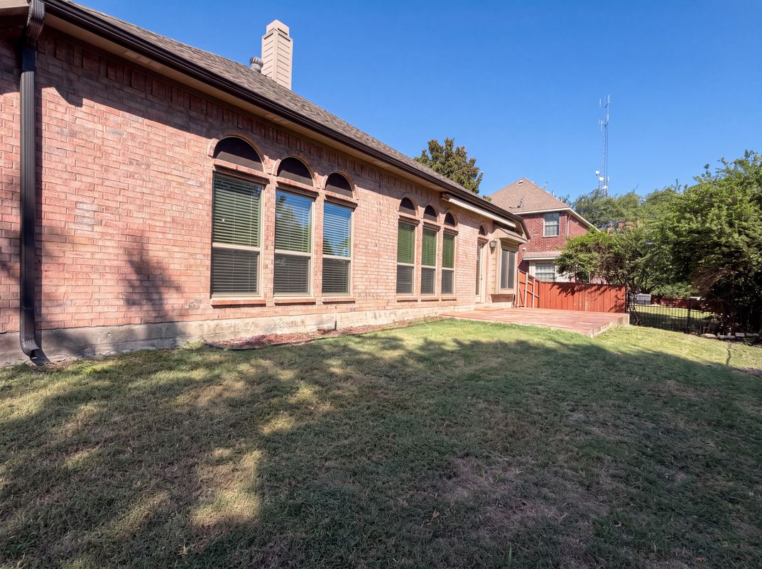 Property photo 1 of 2404 Royal Birkdale Dr