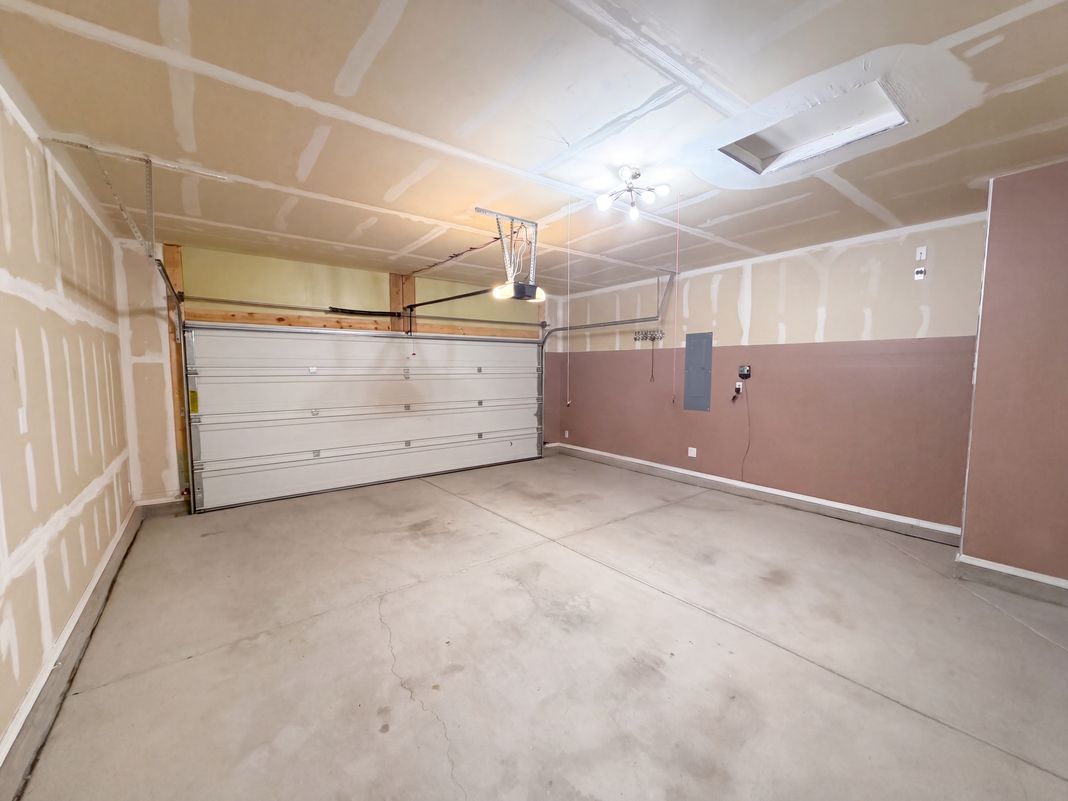 Photo 18 of 24 of 6384 Red Falcon Dr NE, Rio Rancho, NM