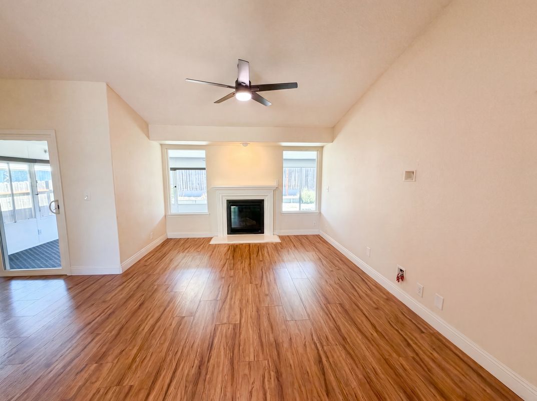 Property photo 3 of 3740 Blackfoot Way