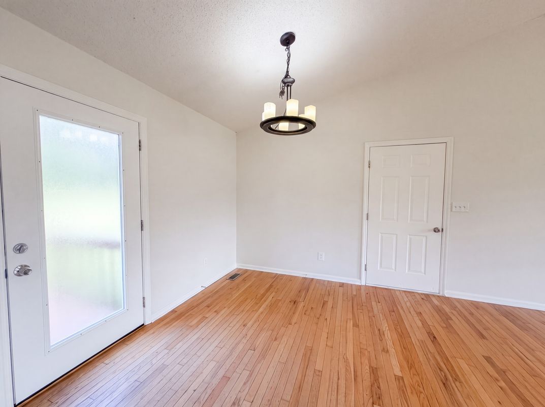 Photo 6 of 22 of 1112 Claire Dr, Spring Hill, TN
