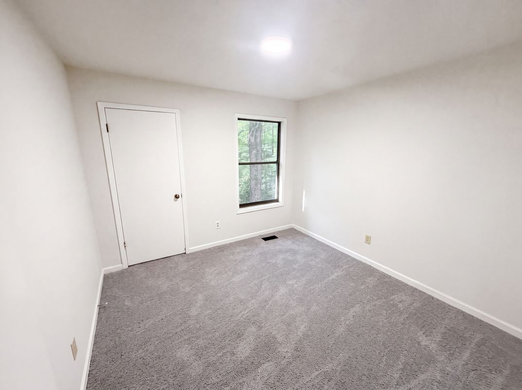 Photo 9 of 18 of 4117 Twig Ct, Douglasville, GA