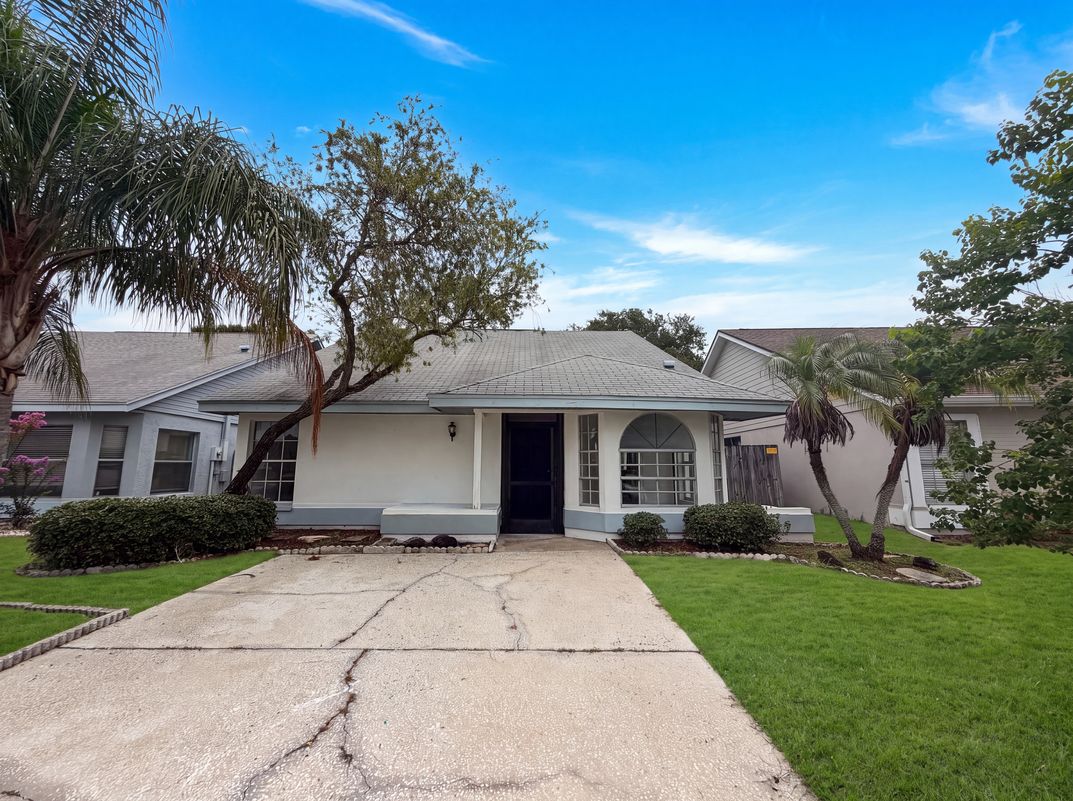 Photo 15 of 18 of 8613 Cottonway Ln, Tampa, FL