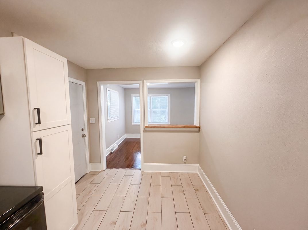 Photo 6 of 18 of 1428 Futrelle Dr, High Point, NC