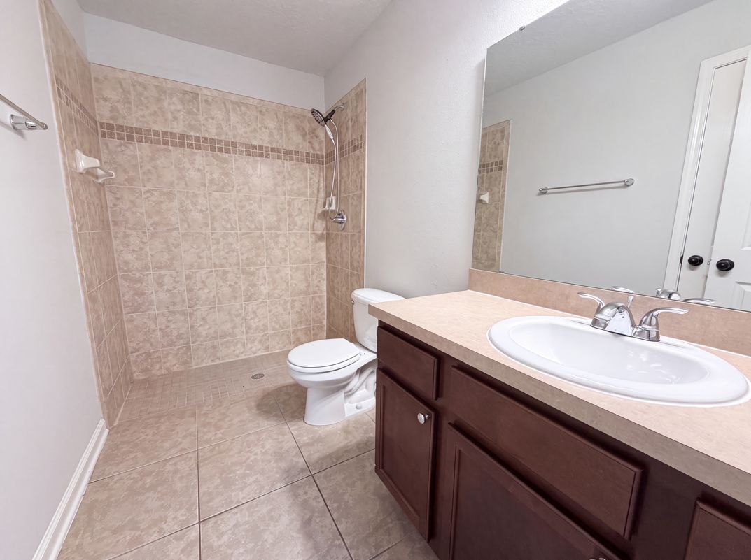 Photo 6 of 18 of 7428 Sweet Rose Ln, Jacksonville, FL