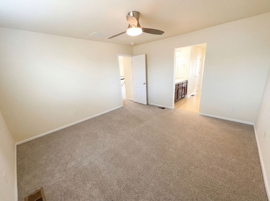 Photo 4 of 29 of 6334 N Ensenada Ct, Aurora, CO