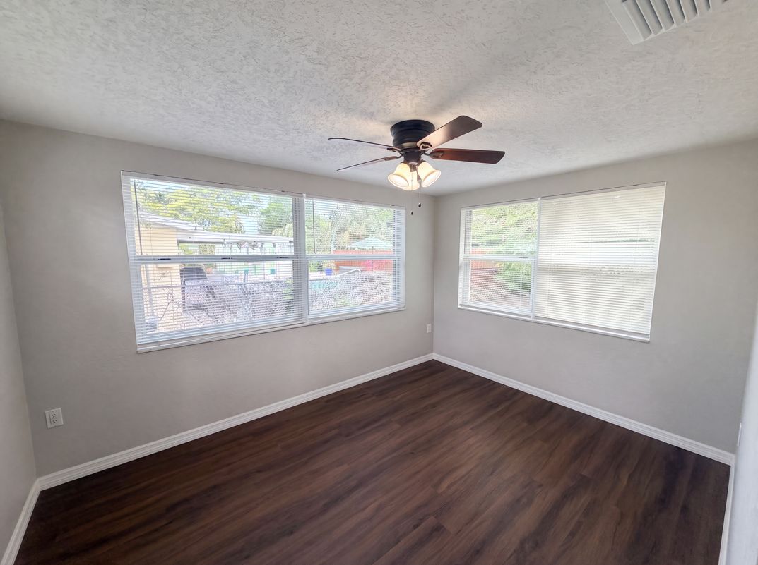 Photo 4 of 30 of 7037 Green St, New Port Richey, FL
