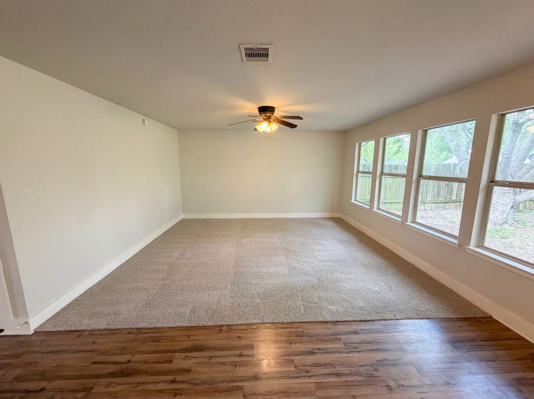 Photo 14 of 22 of 414 Binnacle Way, Crosby, TX