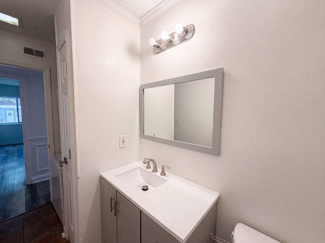 Photo 10 of 16 of 7040 Longstreet Dr, Raleigh, NC
