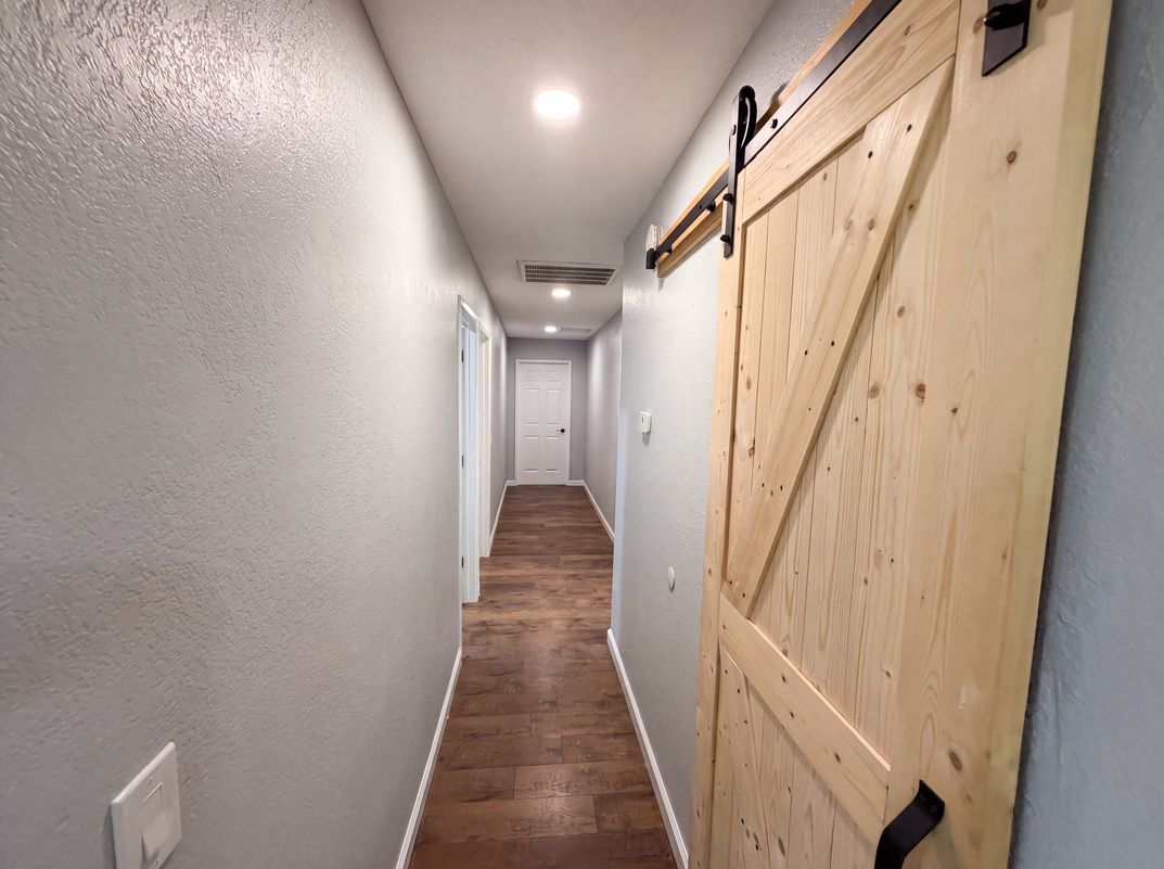 Photo 9 of 18 of 14729 Hartford Ln, Helendale, CA