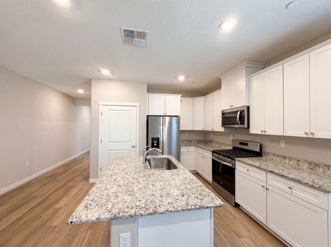 Property photo 2 of 2064 Revival Ln