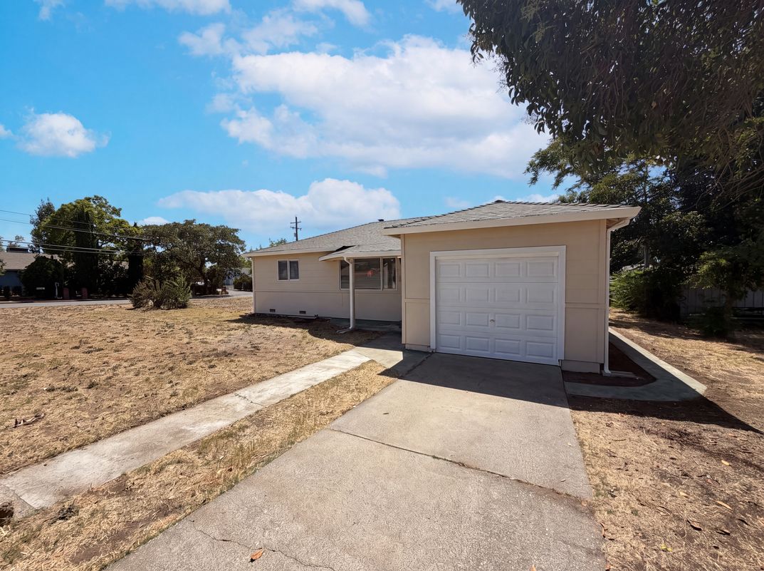Photo 19 of 23 of 918 Harrison Ave, Lincoln, CA