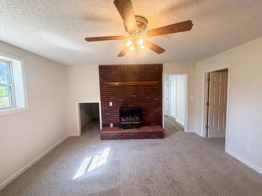 Photo 11 of 26 of 109 Briarcreek Dr, Winston Salem, NC