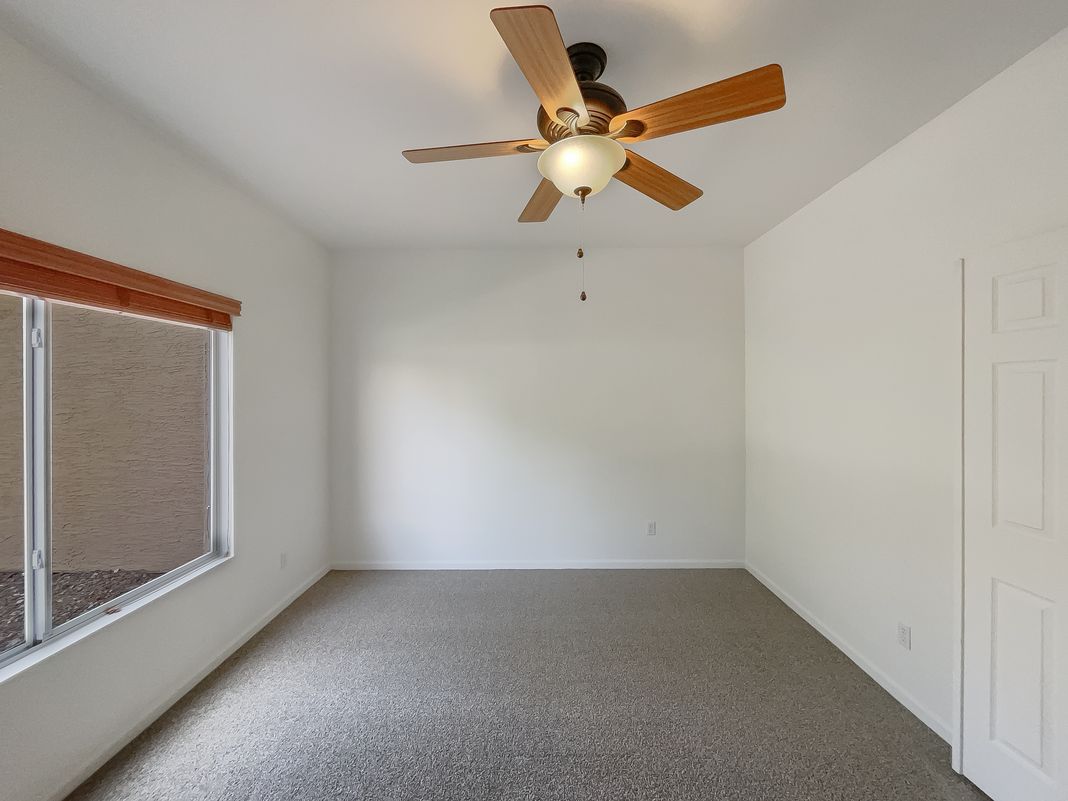 Photo 10 of 23 of 1616 E Glenhaven Dr, Phoenix, AZ