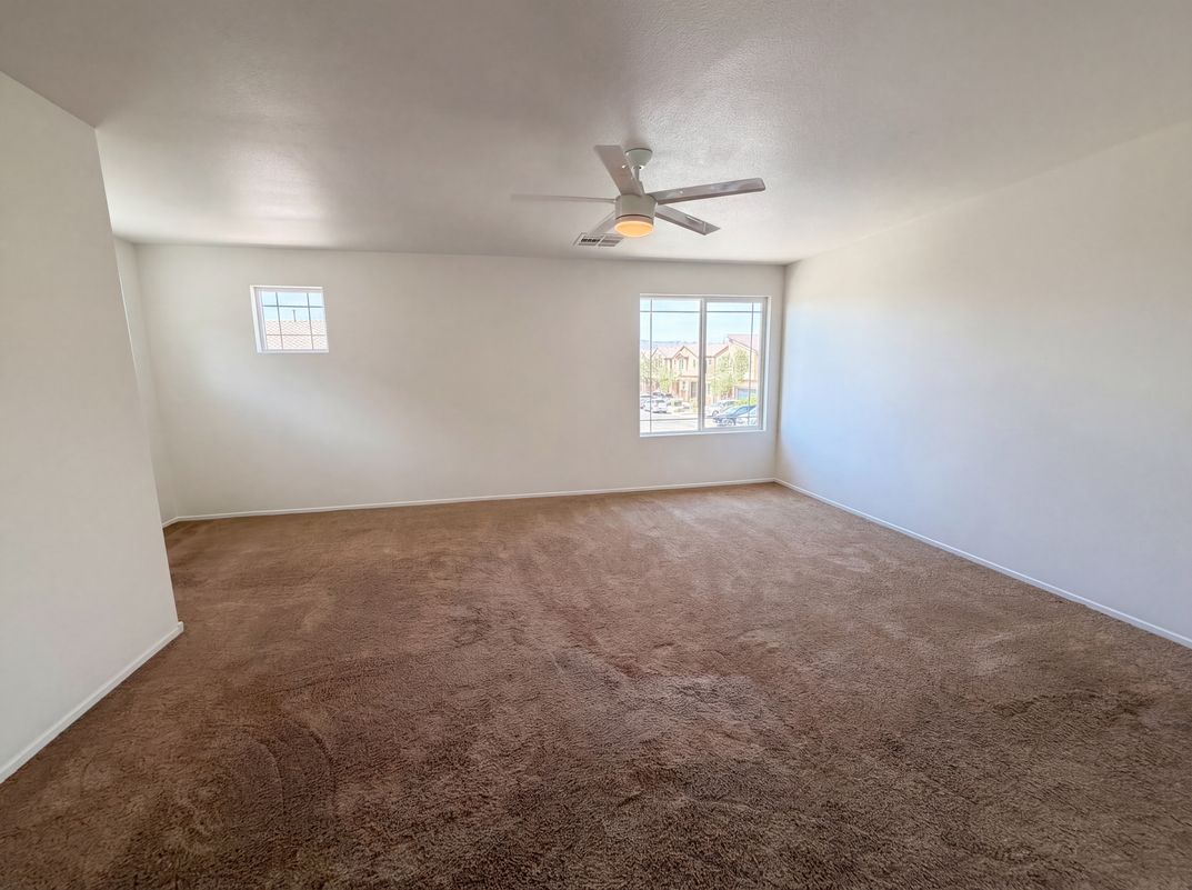 Photo 4 of 52 of 4036 White Opal St, Las Vegas, NV