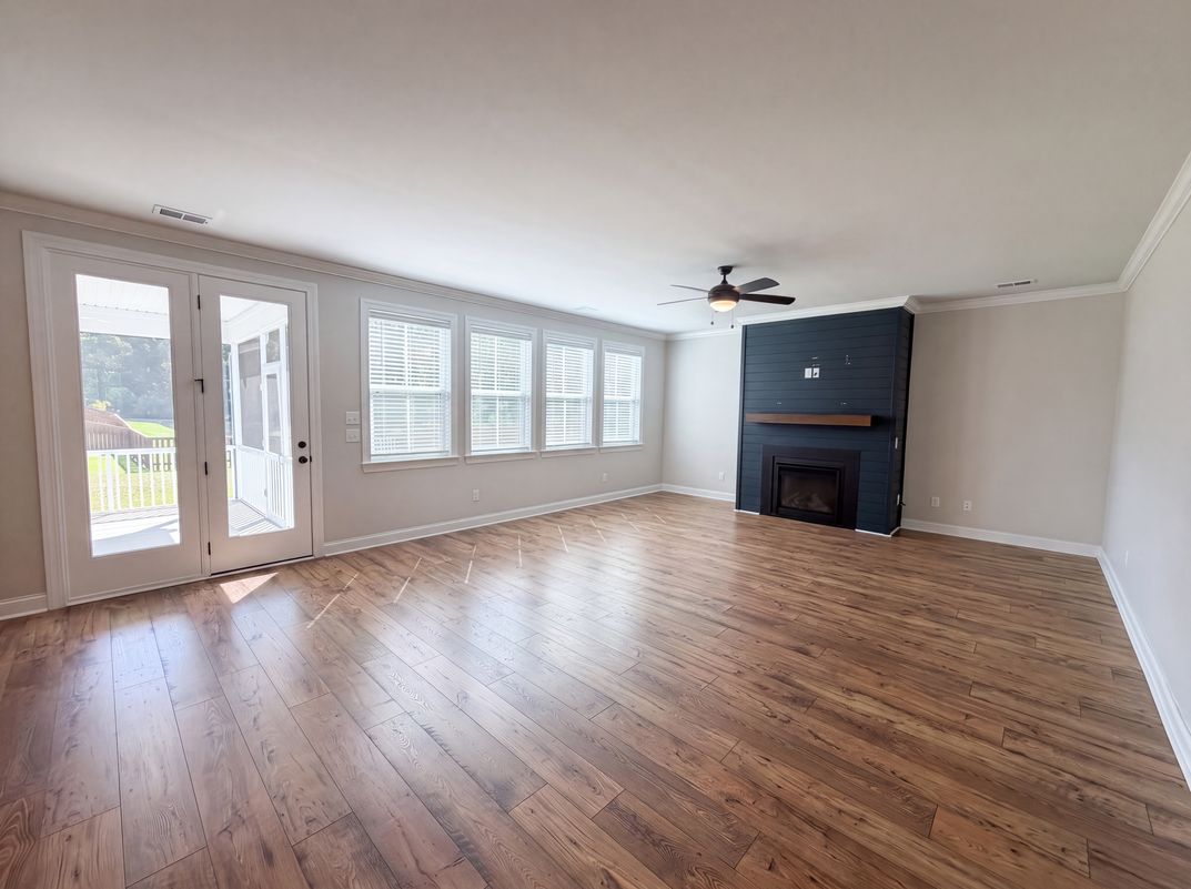 Property photo 3 of 203 Plowden Mill Ct
