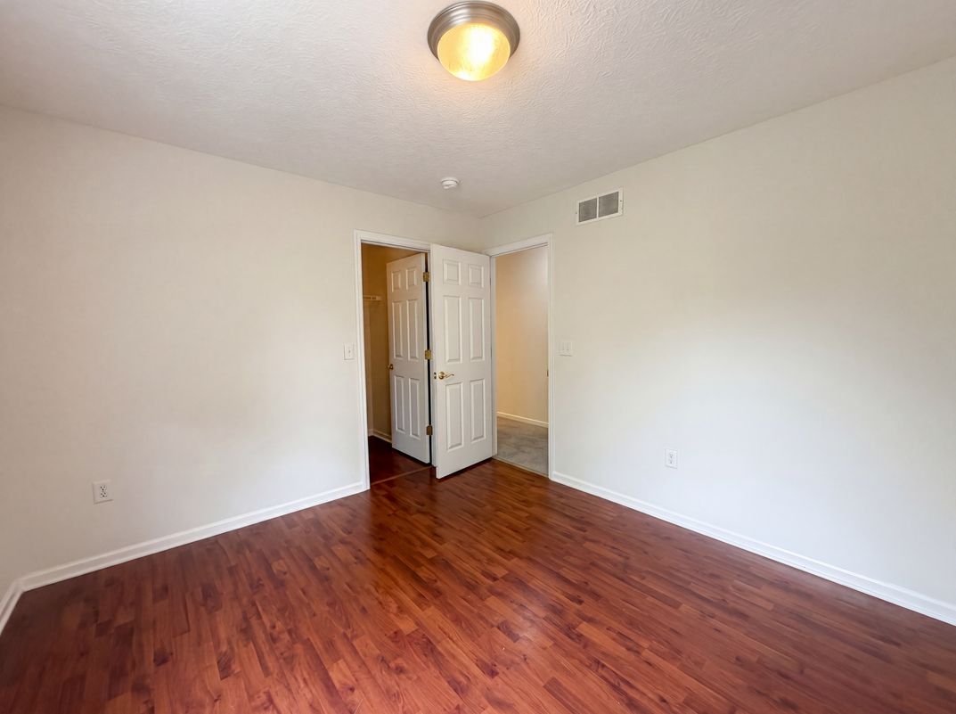 Photo 24 of 44 of 7966 Lazelle Woods Dr, Westerville, OH