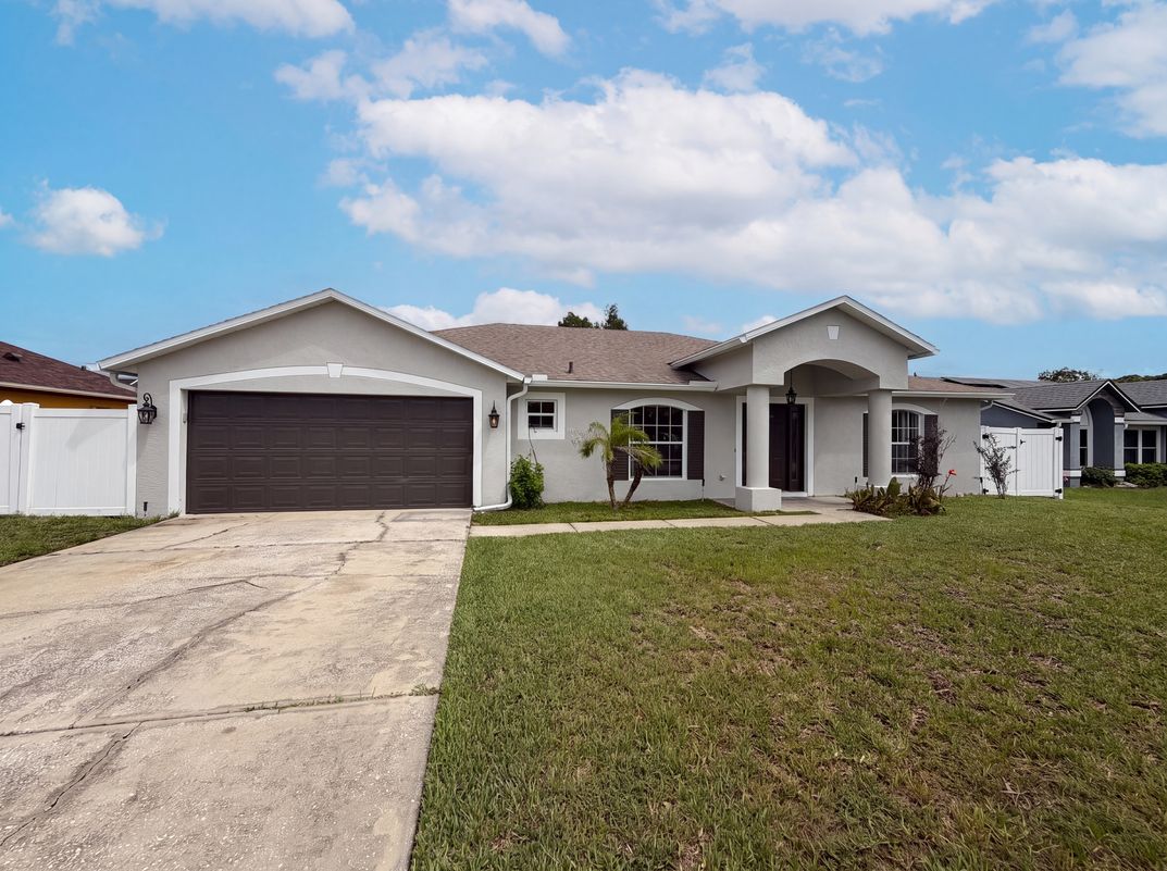 Photo 18 of 20 of 2366 Belen Dr, Deltona, FL