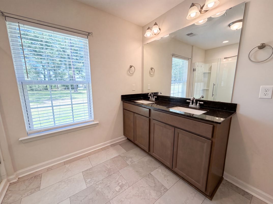 Photo 13 of 26 of 301 Rolling Knoll Dr, Columbia, SC