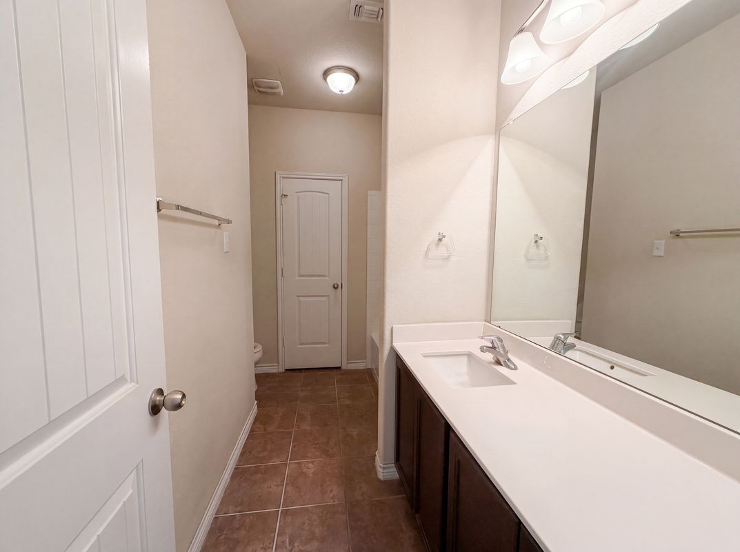 Photo 11 of 24 of 824 Tuscan Rd, Harker Heights, TX