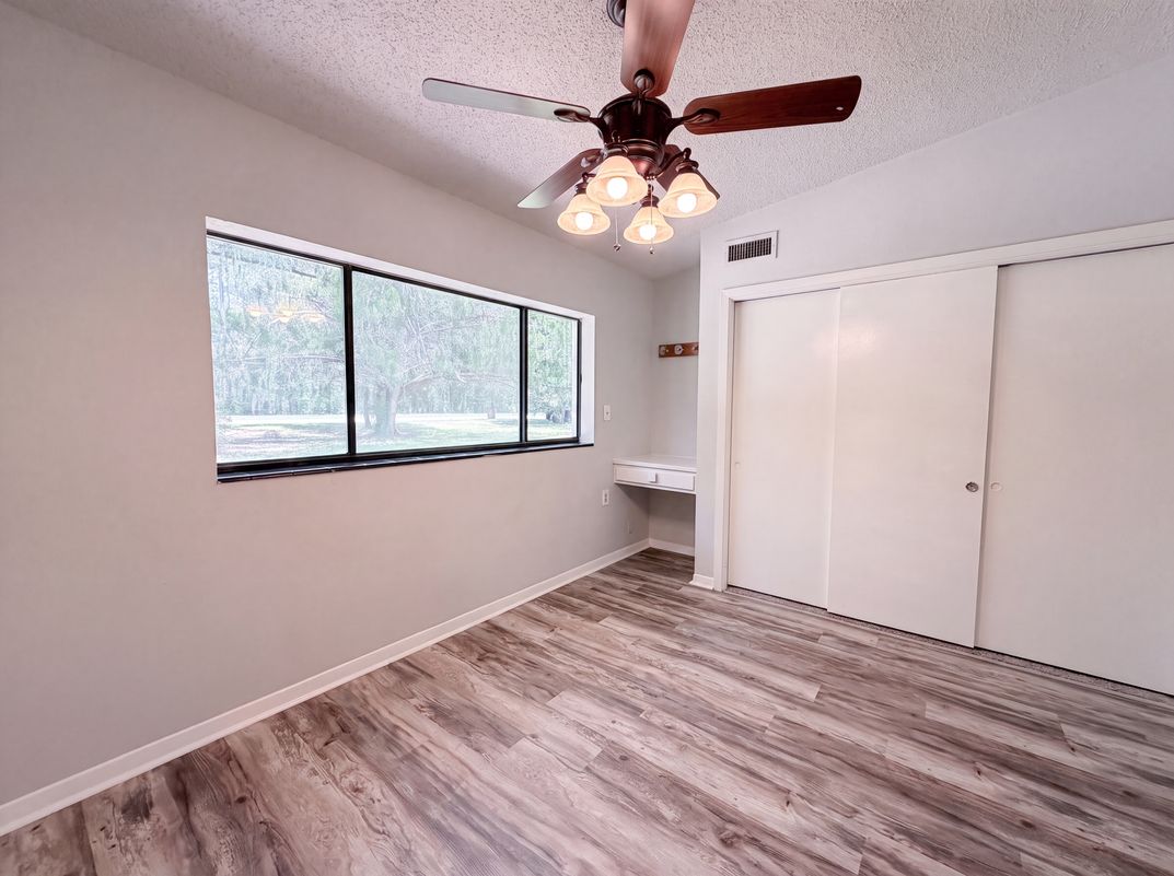 Photo 7 of 21 of 1605 Raiford Rd, Starke, FL