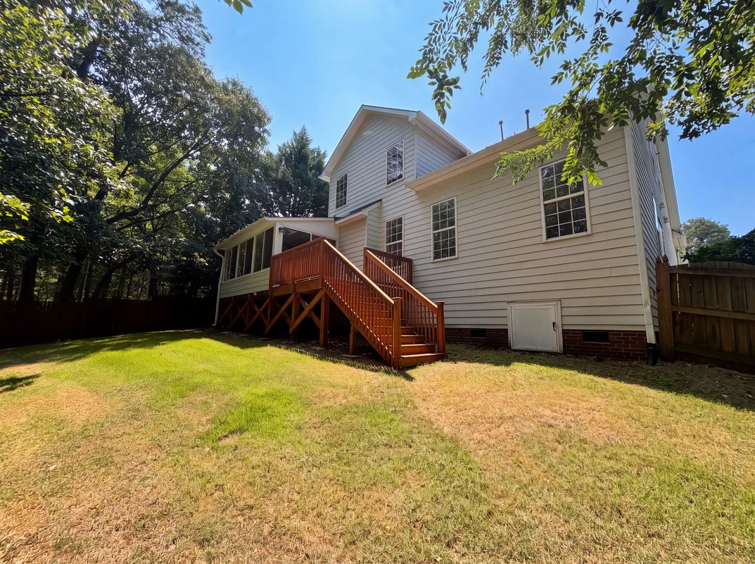 Photo 5 of 16 of 113 Vista Brooke Dr, Morrisville, NC