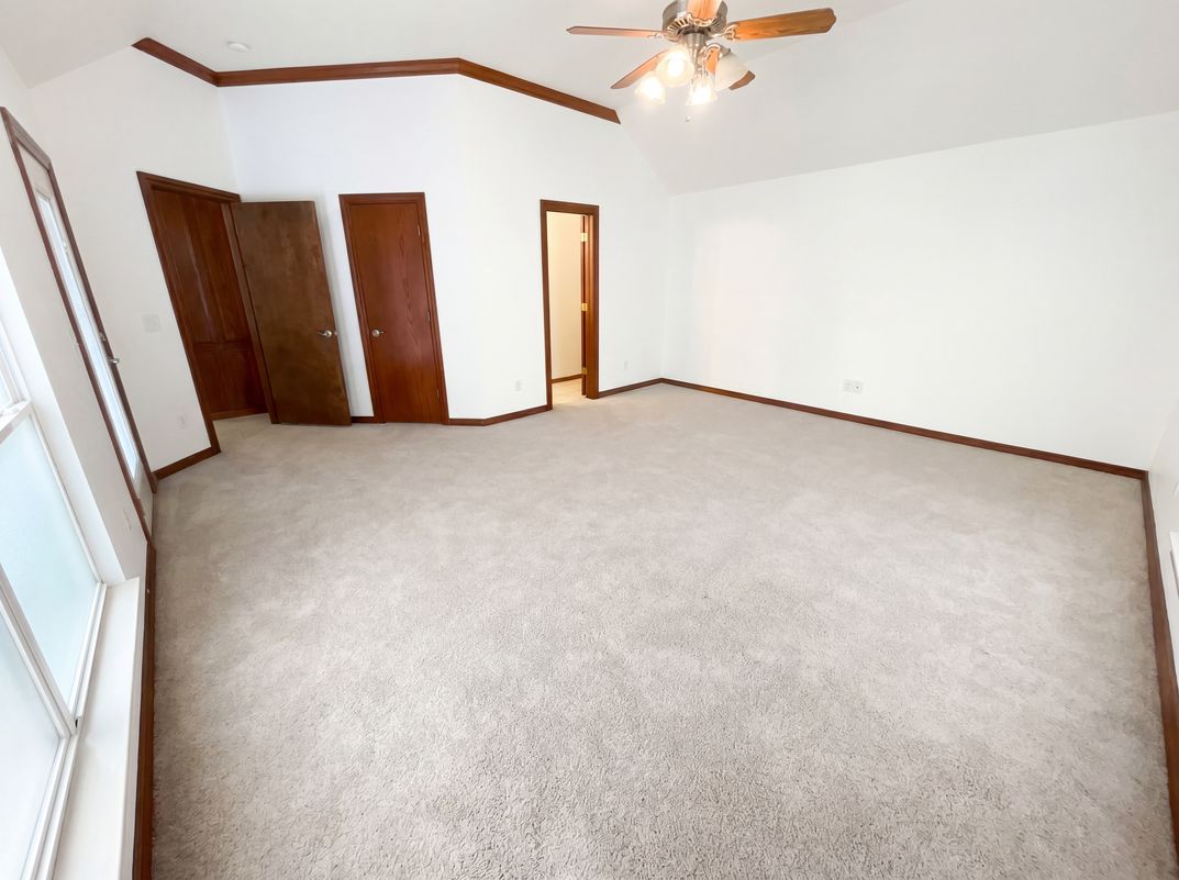 Photo 8 of 21 of 13808 S Robinson Ave, Oklahoma City, OK