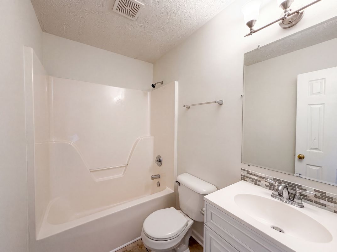 Photo 16 of 23 of 5170 Hickory Hollow Pkwy, Antioch, TN