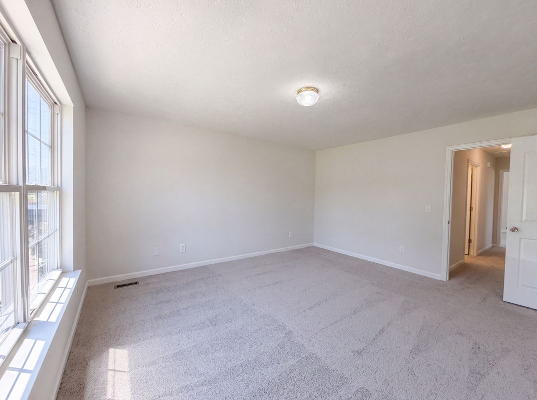 Photo 14 of 28 of 125 Ivanhoe Ct, Murfreesboro, TN