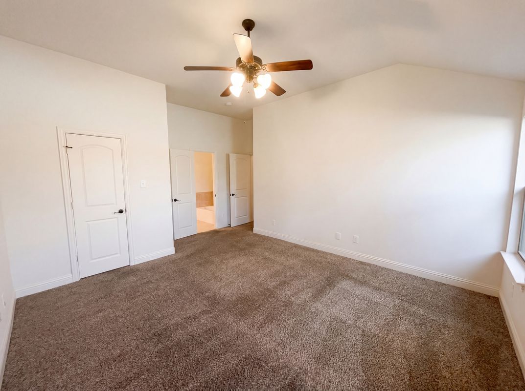 Photo 10 of 26 of 4522 Mariner Dr, Rowlett, TX