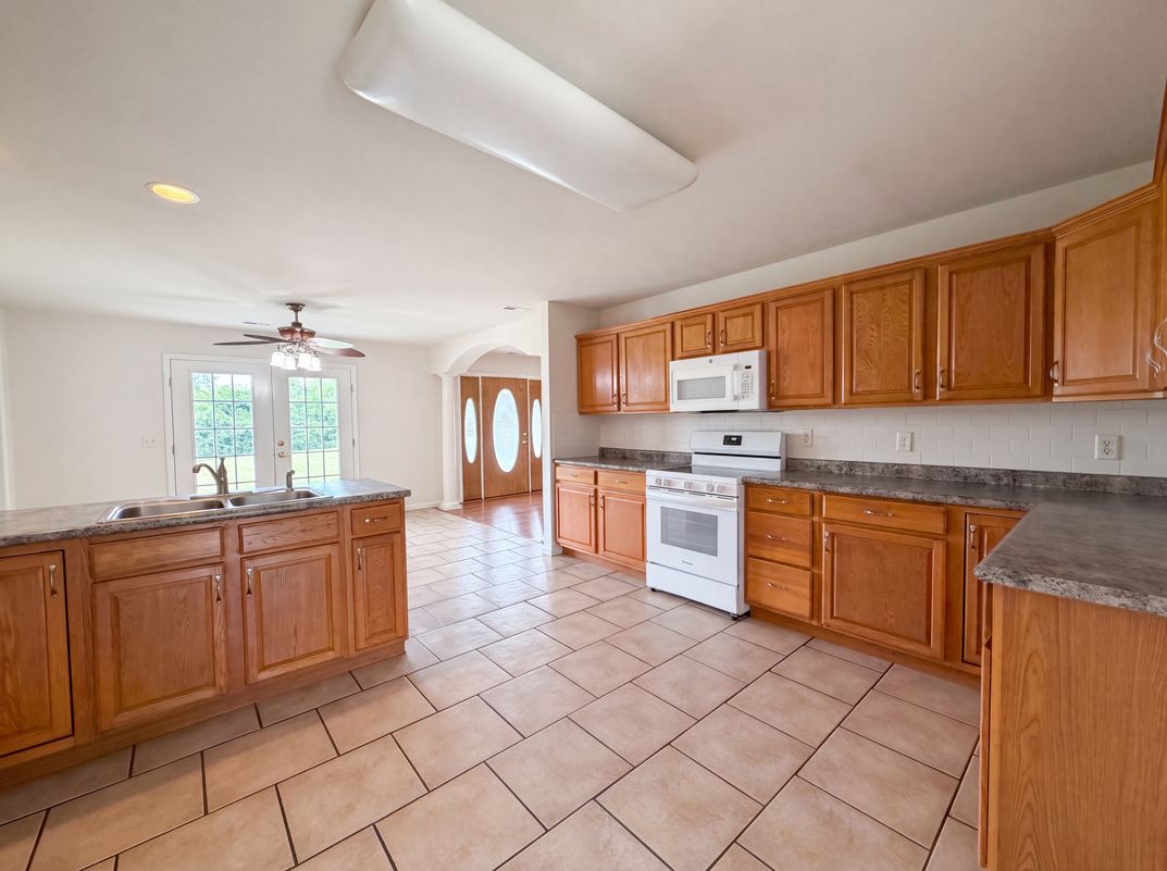 Photo 6 of 26 of 2357 Bastean Rd, Wentzville, MO