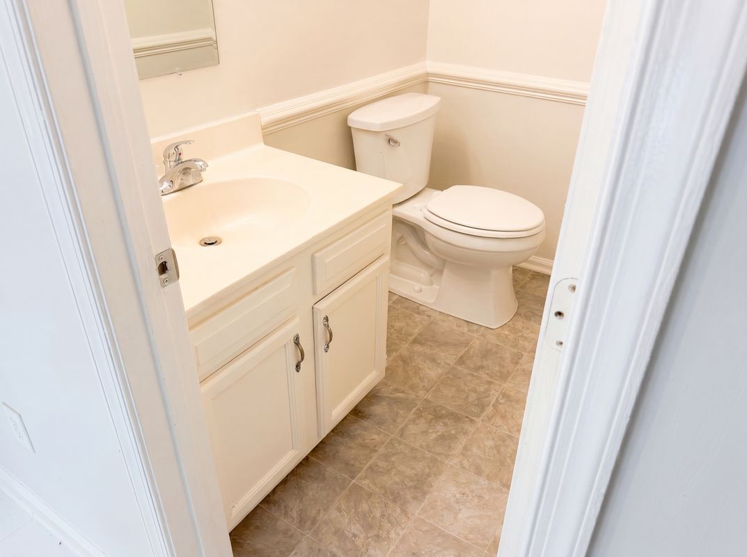 Photo 12 of 16 of 5209 Heelands Ct, Raleigh, NC