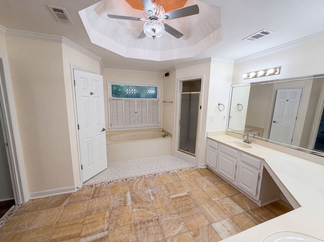 Photo 14 of 28 of 644 Laurel Wood Dr SW, Marietta, GA