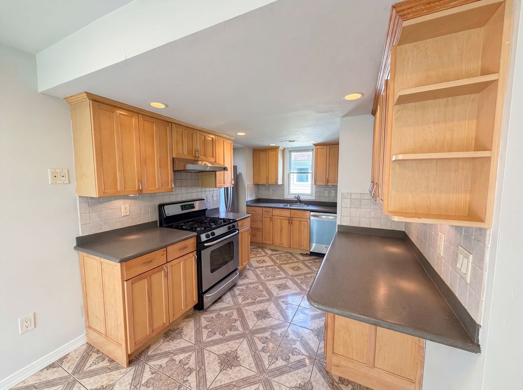 Photo 7 of 26 of 506 Lyons Rd, Basking Ridge, NJ
