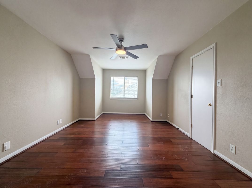 Photo 9 of 23 of 13419 Star Heights Dr, San Antonio, TX
