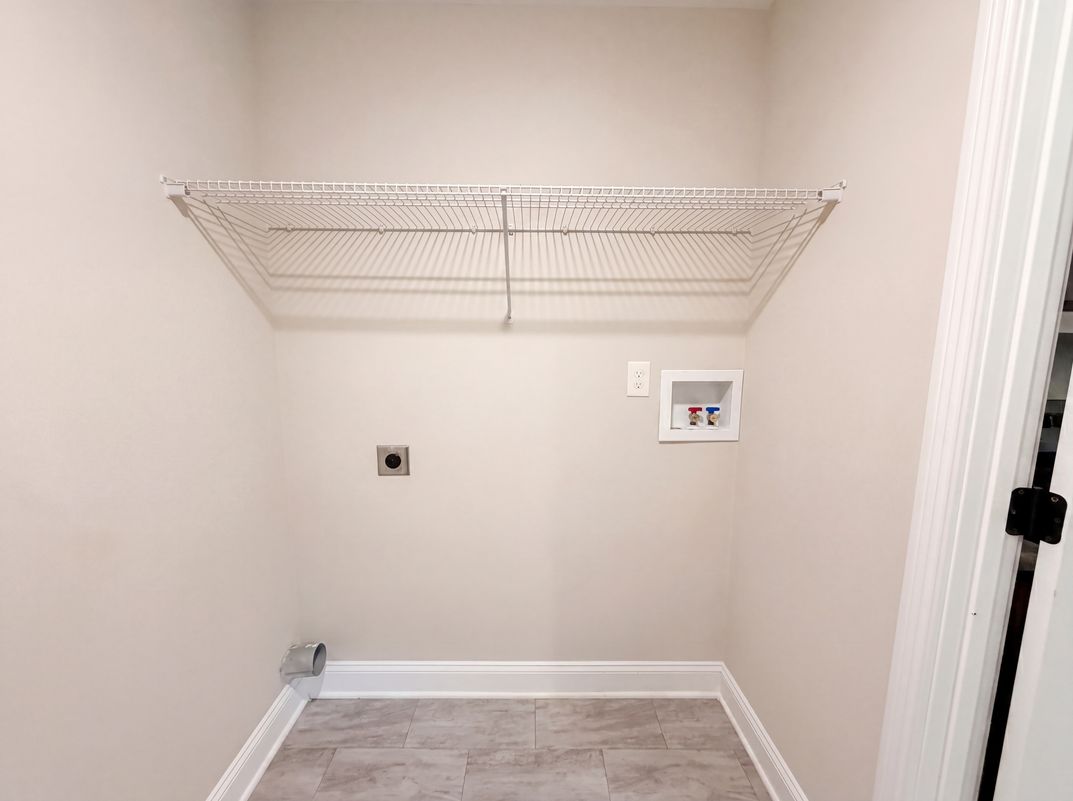 Photo 14 of 19 of 741 Inver Ln, Clarksville, TN