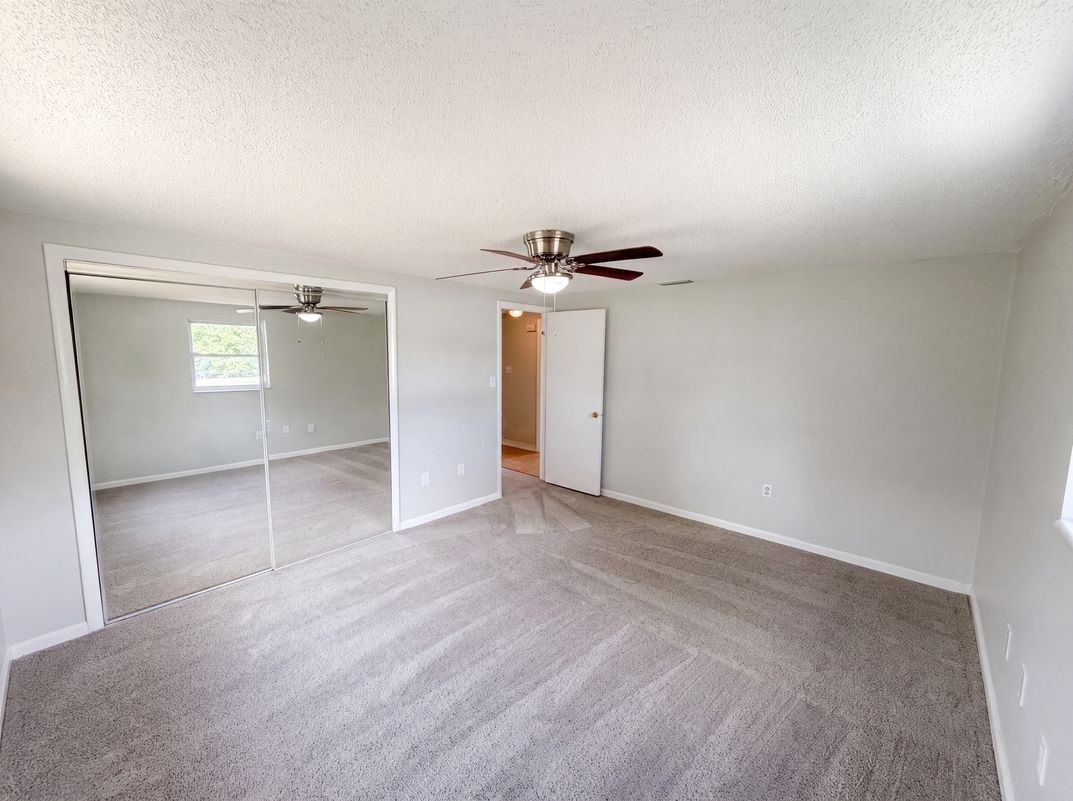 Photo 4 of 23 of 3518 Gorman Dr, New Port Richey, FL