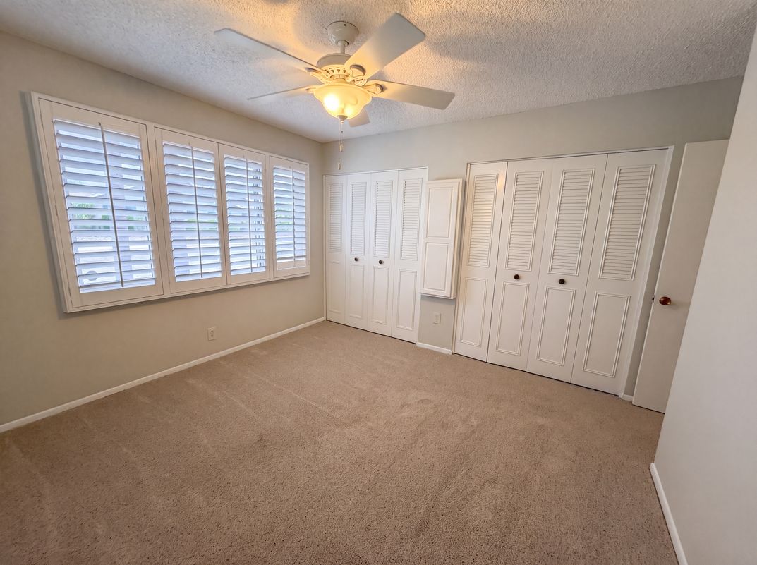 Photo 12 of 22 of 601 Palomar Dr, Hemet, CA