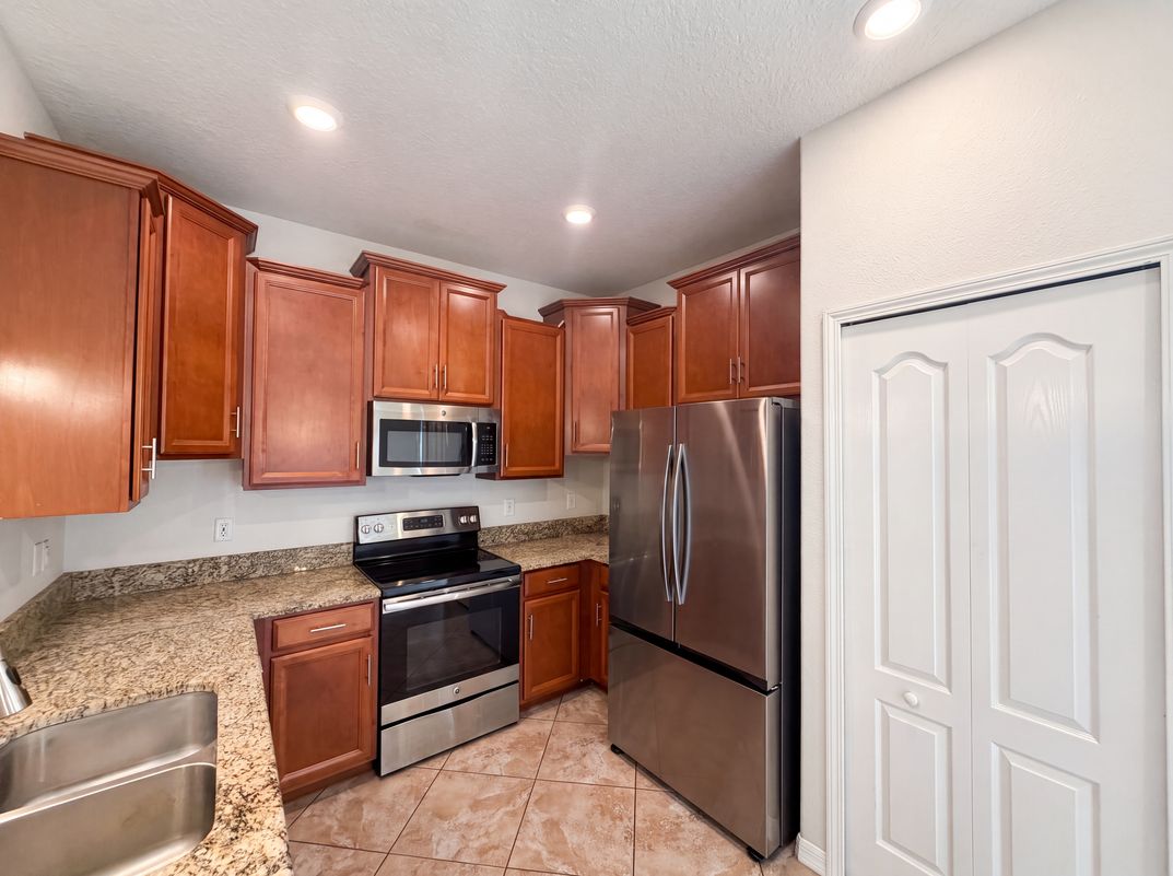Photo 12 of 33 of 13717 Rosette Rd, Hudson, FL
