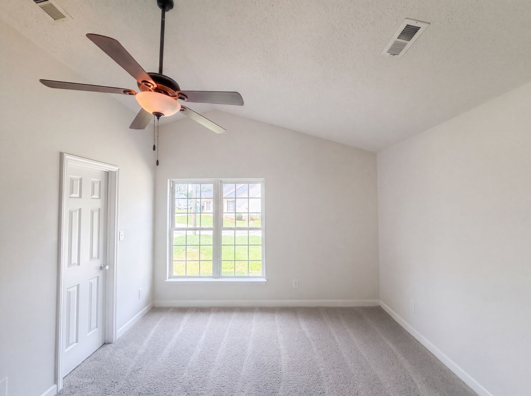 Photo 4 of 17 of 2110 Carlisle Way, High Point, NC