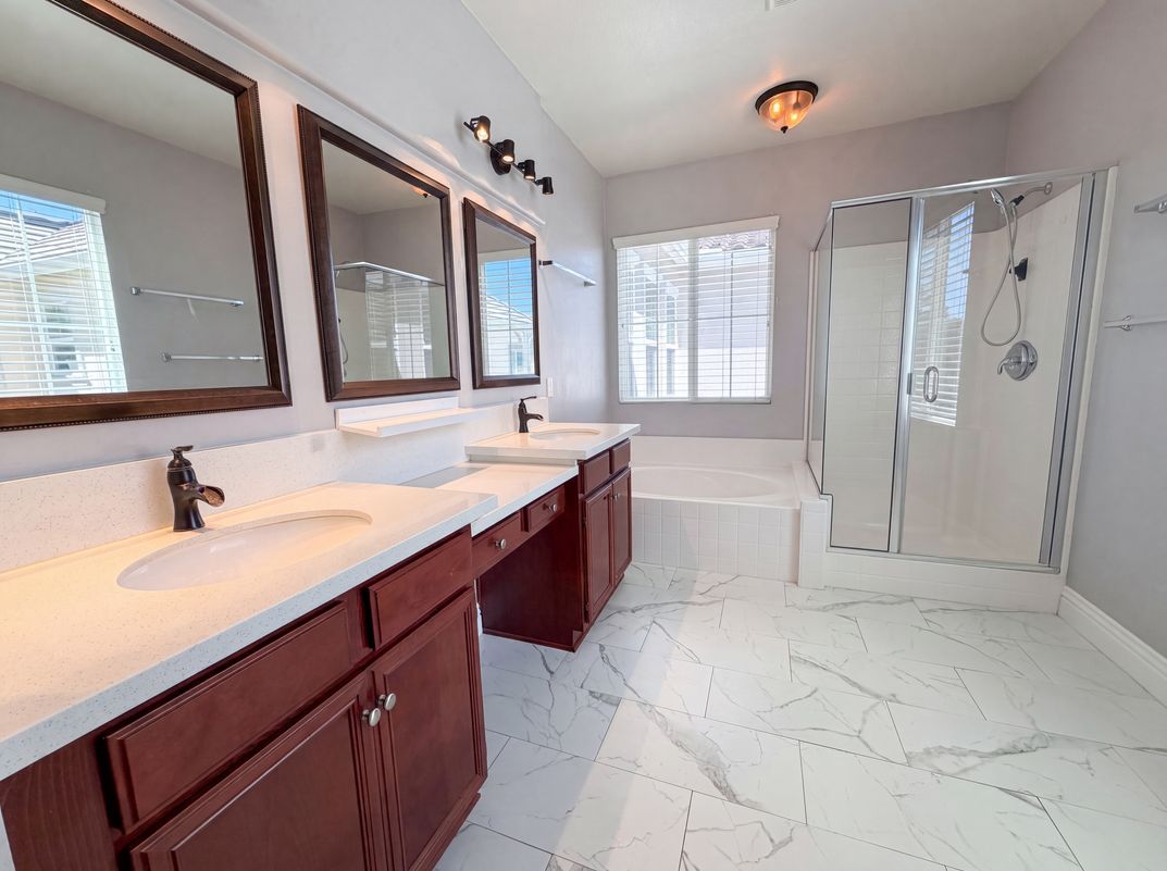 Photo 13 of 33 of 31891 Domenoe Way, Temecula, CA