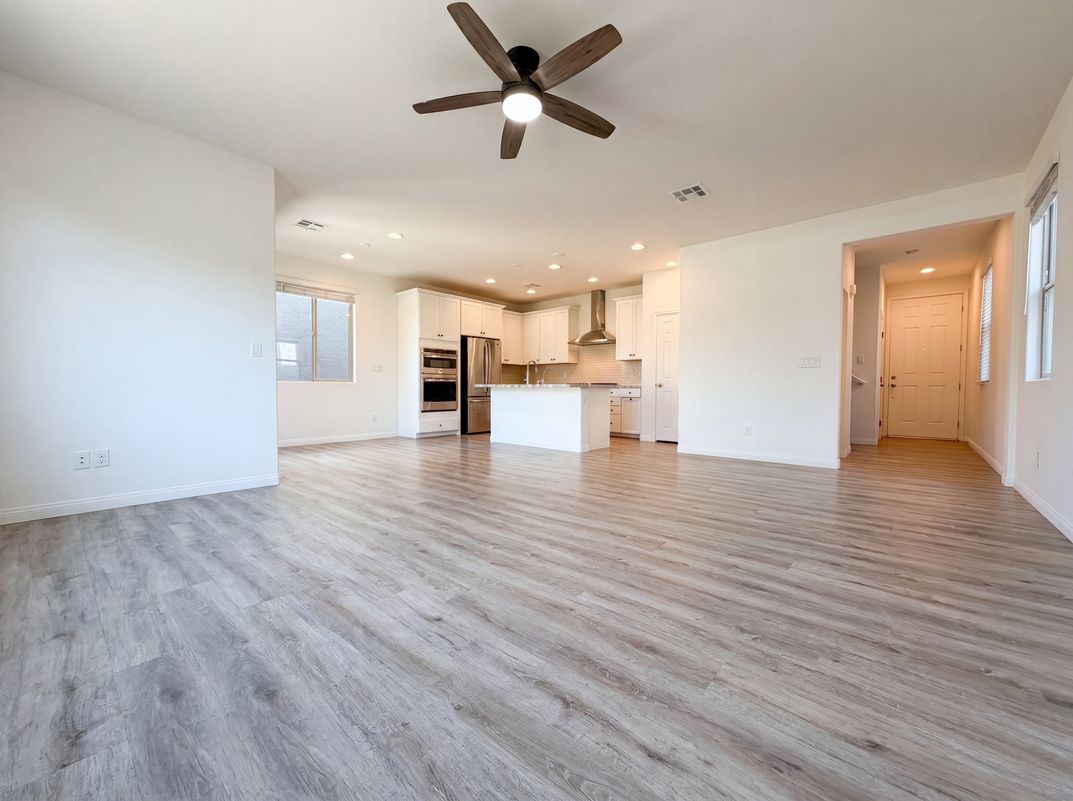 Photo 6 of 22 of 6238 Ashley Hills Ave, Las Vegas, NV