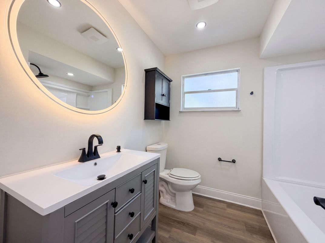 Photo 13 of 22 of 8351 Kipling Ct, Jacksonville, FL