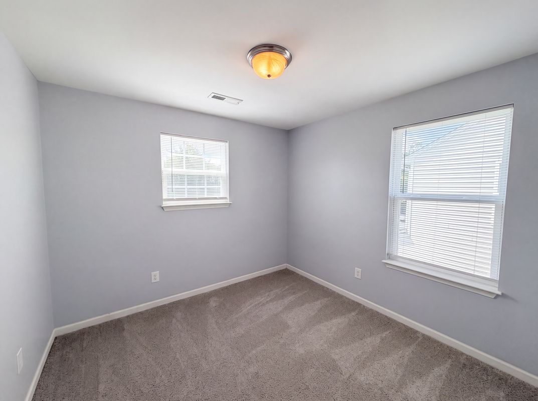 Photo 12 of 20 of 5730 Natick Dr, Charlotte, NC