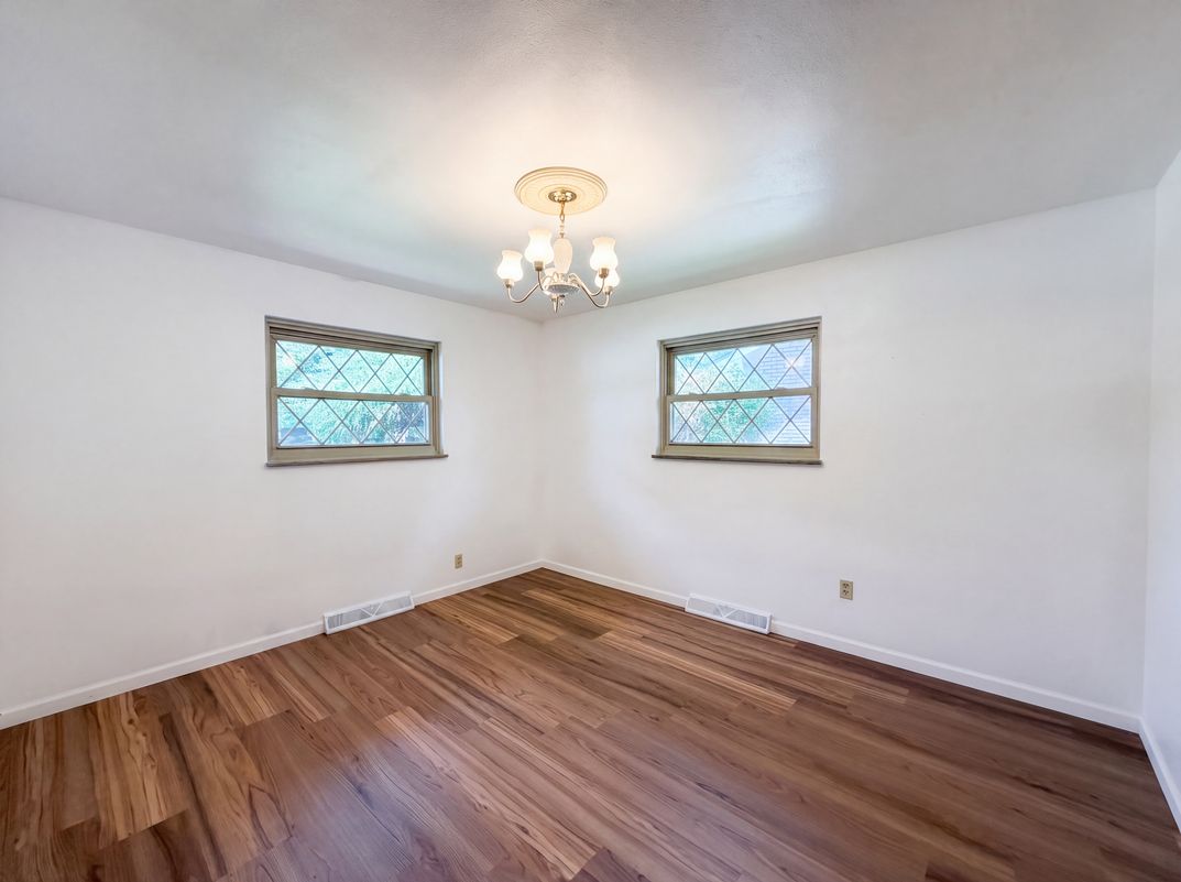 Photo 7 of 25 of 209 Dana Dr, Collinsville, IL