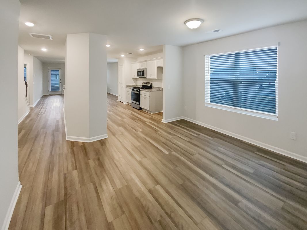 Photo 8 of 27 of 129 W Compass Way, Easley, SC